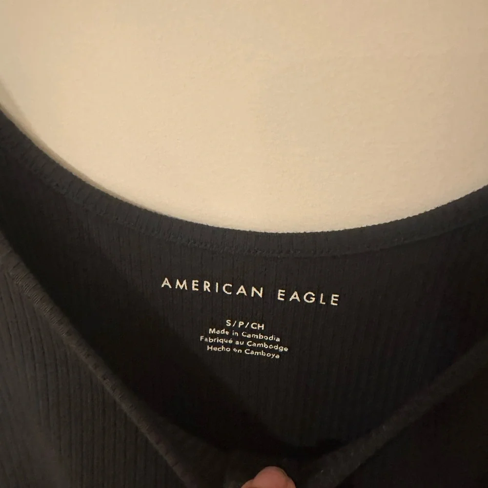 American Eagle Outfitters Black Tank Top button‎ front NWOT ribbed - Picture 4 of 5